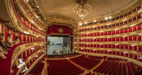 Kipras Petrauskas Milano „La Scala“ teatre