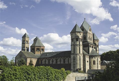 Viduramžių vienuolyno ūkis