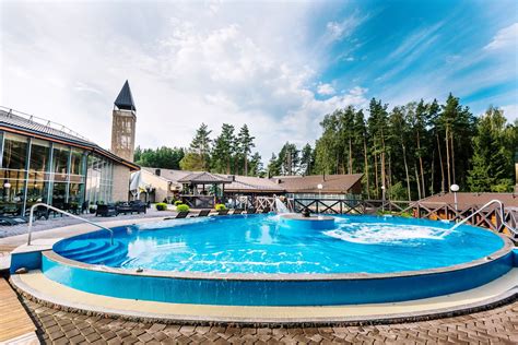 Vienas iš „Atostogų parko“ lauko baseinų