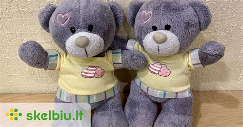 dvynukai kartu miega