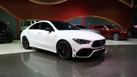 Vaikiško elektromobilio Mercedes-Benz CLA 45s AMG interjeras su USB ir MP3 jungtimis