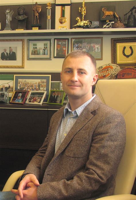 Jaunas Visvaldas Matijošaitis su vaikais