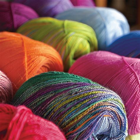 vaikiškų drabužių mezgimo siūlai