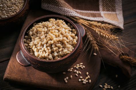 Vaizdas su skirtingomis kruopomis, pavaizduotos kruopos ir jų tekstūra