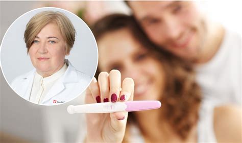 Akušerė, konsultuojanti nėščiąją