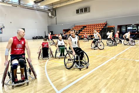 Vežimėlių krepšinio komanda