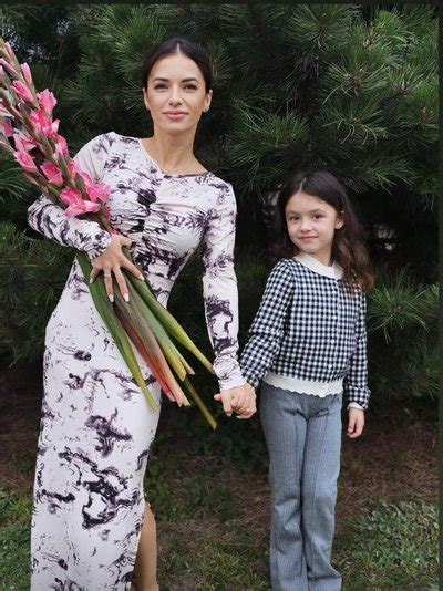 Seserys Irūna ir Ineta Puzaraitės kartu su vaikais