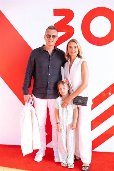 Jurgita Jurkutė ir Rytis Širvaitis su dukra