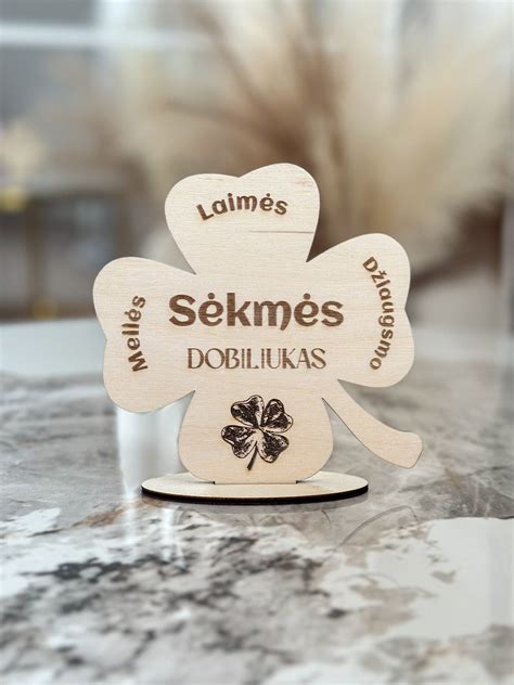 Medinės dovanos seneliui