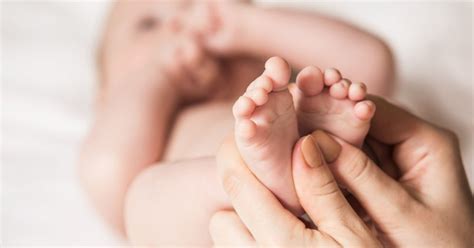 Kūdikio nusausinimas po maudynių