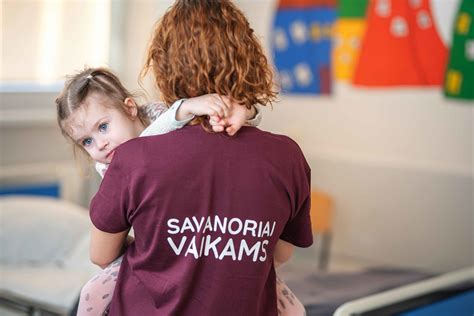 Savanoriai, bendraujantys su vaiku ligoninėje