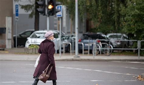 schemą kaip patekti į senelių globos namus