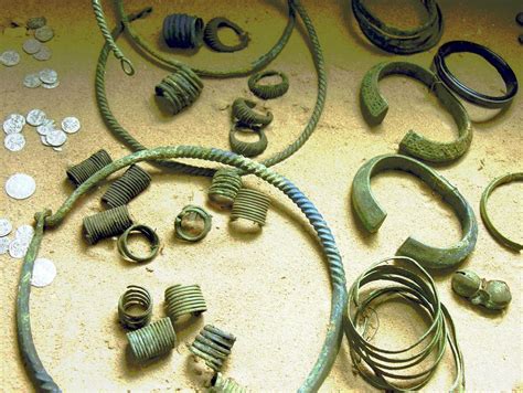 Archeologiniai radiniai Lietuvoje