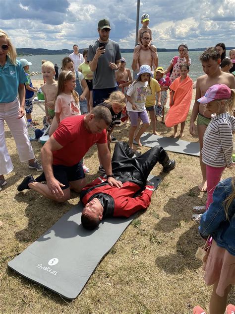 Gelbėtojas prie vandens