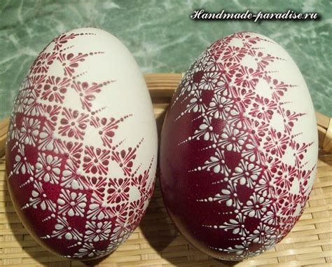 Velykinių kiaušinių marginimas plakamąja grietinėle