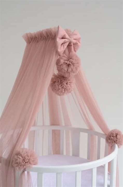 Baldakimas su laikikliu ir be jo