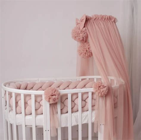 Vaikiškas baldakimas su laikikliu