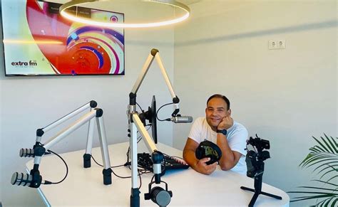 Nedas Šinkūnas ir EXTRA FM komanda