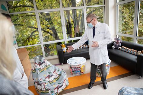 Žaidimų kambarys Kauno klinikų vaikų chirurgijos skyriuje