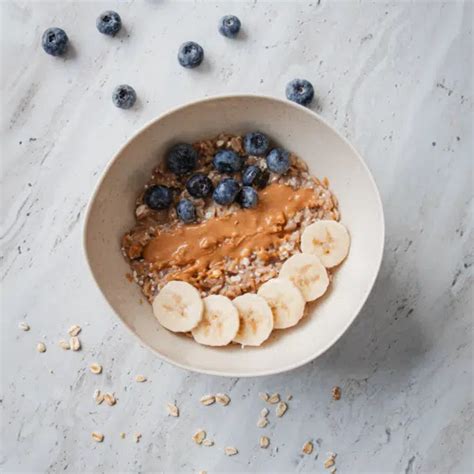 Įvairios košės, paruoštos termose