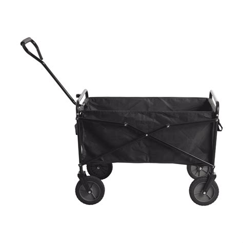 sulankstomas karutis su stogeliu paplūdimyje