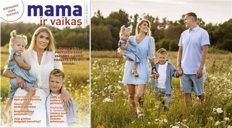 Mama ir vaikas, grojantys kartu