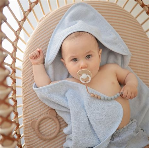 Įvairūs tekstilės gaminiai naujagimiams