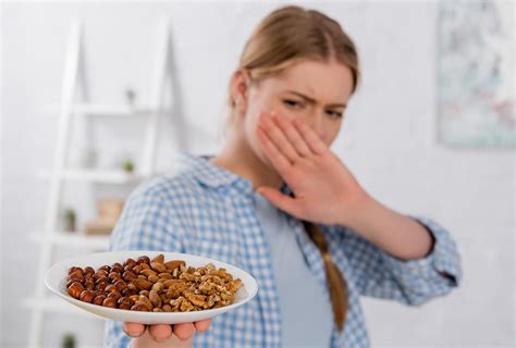 Schema, iliustruojanti skirtumą tarp maisto alergijos ir netoleravimo