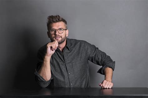 Alfas Ivanauskas pristato savo knygą