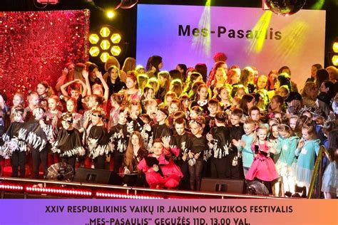 Vaikų pop grupės nuotrauka