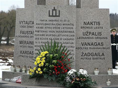 Memorialas Deklaracijos pasirašymo vietoje