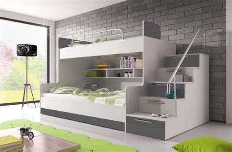 vaikiska dviaukste lova su laiptais