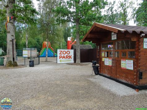 zoo parkas