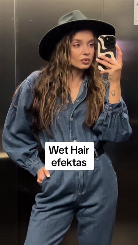 šlapių plaukų efektas mergaitei