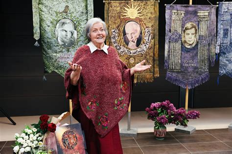 Sofija Kanaverskytė vėliavos