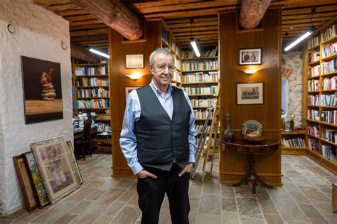 Toomas Hendrik Ilves su gitara