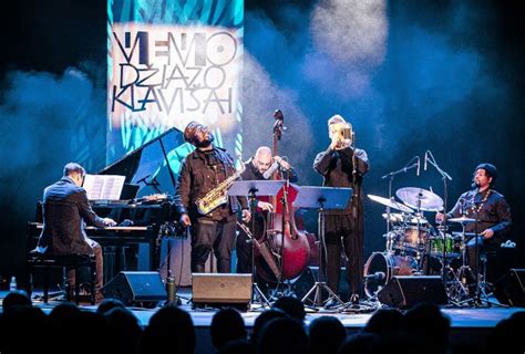 Nuotrauka iš džiazo koncerto su V. Nivinsku