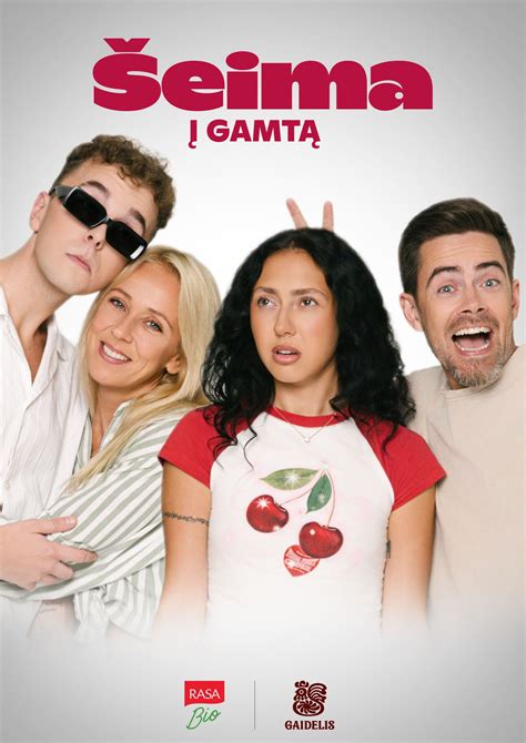 šeima kartu tyrinėja gamtą