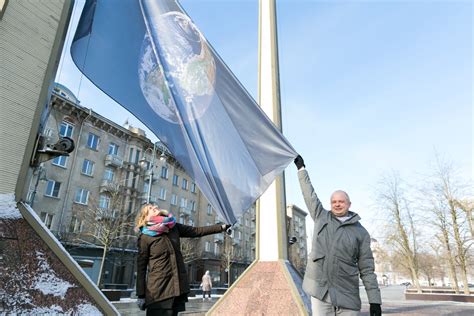 simbolinė Žemės dienos vėliava