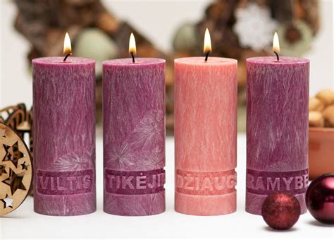 Simbolinė advento vainiko žvakių reikšmė
