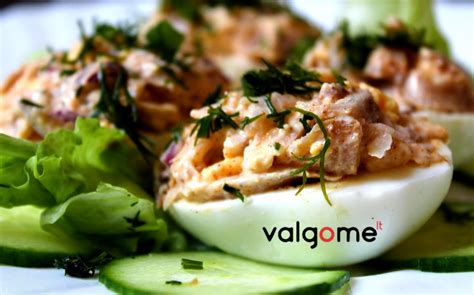 įdaryti kiaušiniai su rūkyta žuvimi