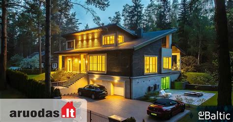 prabangus namas su automobiliais